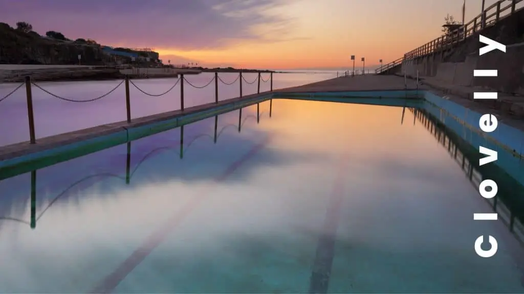 Clovelly by Alan Weiss